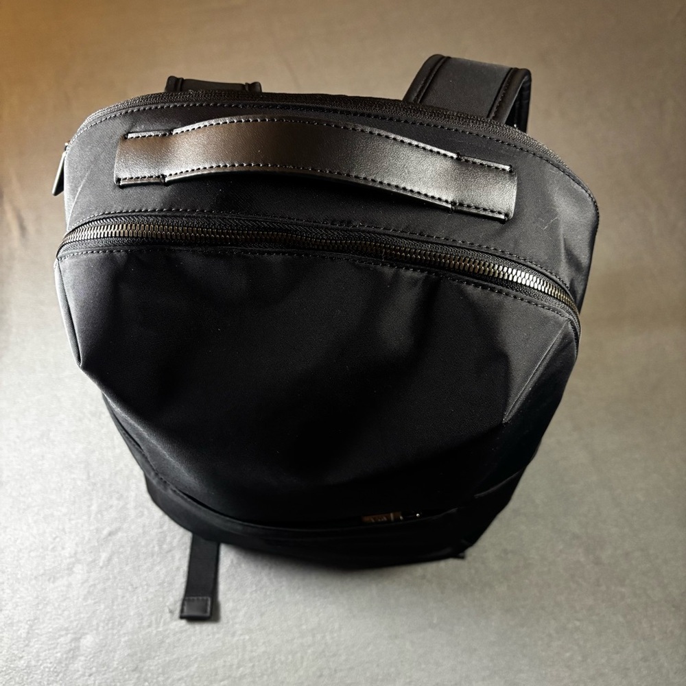 Away The Everywhere Zip Black Backpack Jet Black - Picture 3 of 15